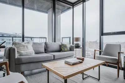 Image de Blueground | West Loop, rooftop pool & gym