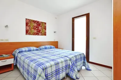 Image de Appartement dans une maison de vacances avec Wifi, climatisation, piscine, Tv, terrasse, parking