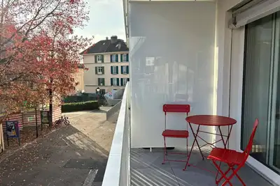 Image de Place de raisin avec machine Ă laver