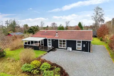 Image de \"Rik\" - 2km from the sea by Interhome