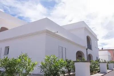 Image de Confortable appartement pour 4 personnes avec Wifi, climatisation, piscine, Tv et animaux admis