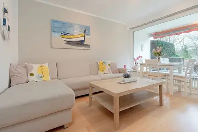 Image de Dünenperle vacation apartment with terrace and outdoor pool in Scharbeutz