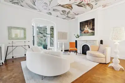 Image de New West End Chic - Chef's Kitchen, Pool Table, W/D