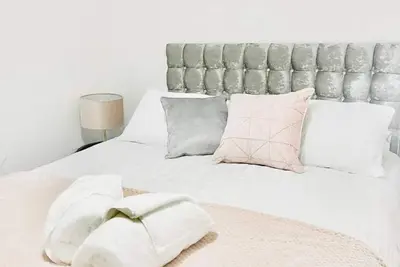 Image de This room is a 1 bedroom(s), 1 bathrooms, located in Portsmouth, England.