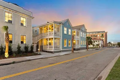 8br Downtown Luxury Escape Near King