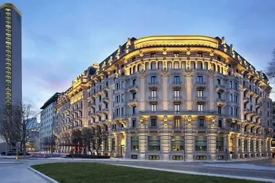 Image de Experience Unmatched Luxury in Milan – Your Perfect Retreat Awaits\n