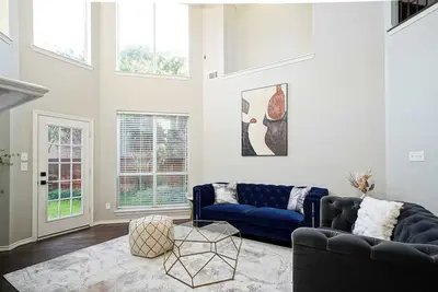 Image de Stylish 4br Home｜Workspace Included｜Family & Pet-Friendly Stay #41763