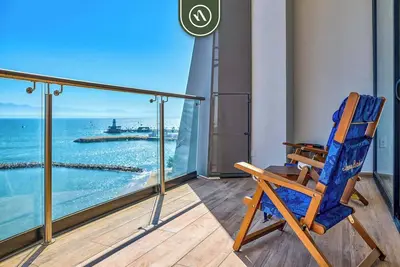 Image de Luxury Oceanfront Condo - Private Terrace