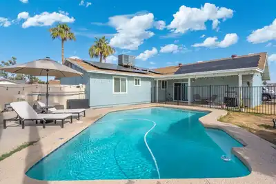 Image de Sunfit Dreams | 3bd, Bbq, Pool & Fitness