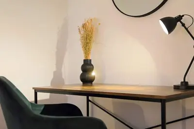 Image de Nuwilu Two - Wellbeing Apartment in the heart of Erfurt - Magenta Tv- Netflix - Disney