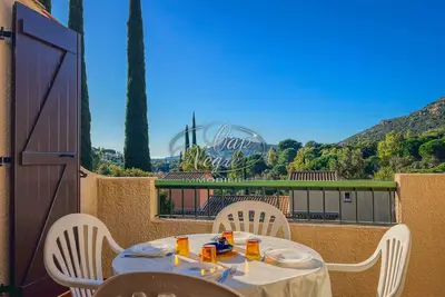 Image de Charmant Mazet 4 personnes vue mer résidence piscine à Pramousquier Le lavandou
