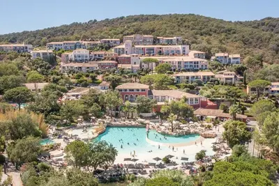 Image de Belle maison dans le Domaine des Restanques du Golfe de St Tropez