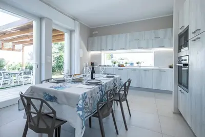 Image de Villa Yara à 300 m de la Mer, Piscine et Jardin
