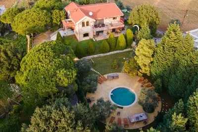 Image de Spacious 5-bedroom Batroun villa guesthouse with pool, 5 minutes from the sea