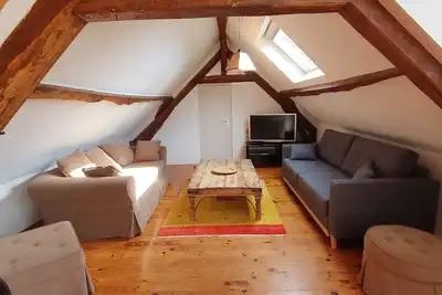 Image de Appartement très spacieux à proximité d'un lac de pêche et d'une zone piétonne.