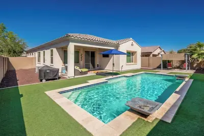 Image de Spacious 4-bedroom house with Pool, WiFi and Ac in brilliant Buckeye