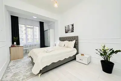 Image de Chic apartment with WiFi and Ac in the center of Almaty