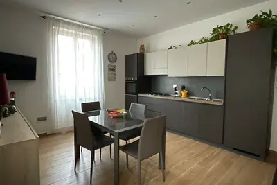 Image de Condominium-Salle de bain privée-Appartement-Vue ville-Fabio's Holiday House