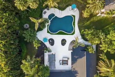 Image de Your Private Oasis for Luxury, Comfort, and Unforgettable Memories in South Fl