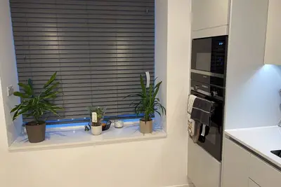 Image de Modern 4-bedroom townhome in Patchway