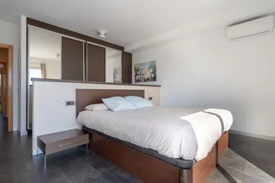 Villa Oasis Chiva Luxurious Refuge