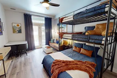 Image de New! Seneca 117 - Brigham Junior Studio Condo