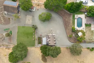 3 Acre Napa valley  2 story with 2 separate 1 bedroom units with their own bathroom and kitchen