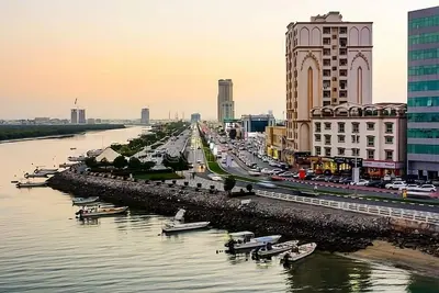 Image de Stunning Corniche Mangrove view