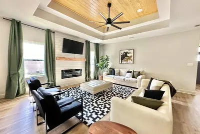 Image de Verde Midtown Modern 4 bedroom 2 bath sleeps 8