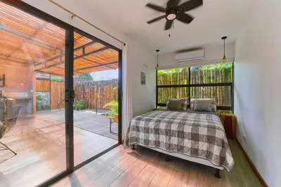 Image de Villa moderne avec climatisation et cuisine à 500 m de la mer