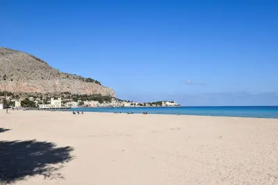 Image de Superbe appartement à Palerme avec WiFi