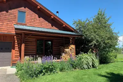 Image de Explore the Tetons from to this pet friendly home with room for the whole family