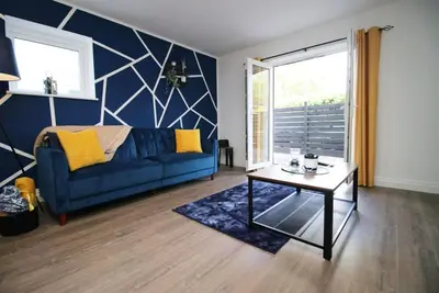 Image de Casa di pietra - Cardiff City centre apartment with patio, Free private parking