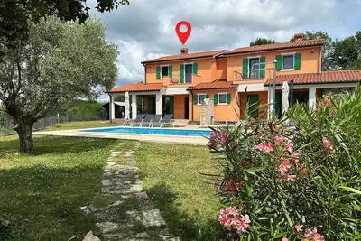 Belle maison à Labin avec piscine