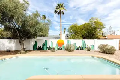 Image de The Desert Getaway | Spacious Home with Pool & Game Room!