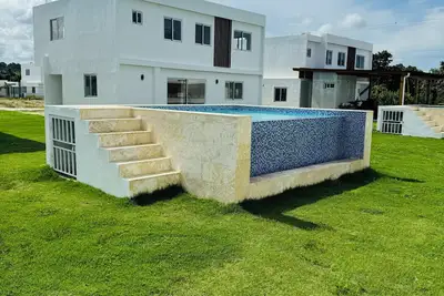 Image de 3-bedroom house in marvelous Punta Cana with access to an artificial beach!