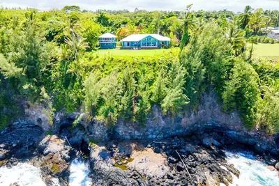 Image de Grand Oceanfront Gated Estate on the Hamakua Coast.
