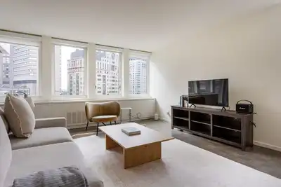Image de Exceptional Back Bay 2br w/ W/D, nr Prudential Center, by Blueground