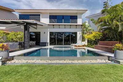 Image de New El Tigre Deluxe 4br Villa w/ Private Pool, Jacuzzi, Billiards, Breath Taking Sunsets & Golf