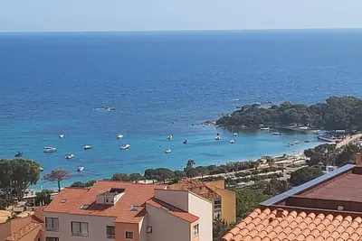 Image de Appartement T2 avec vue panoramique sur les sanguinaires