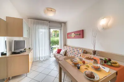 Image de Appartement de trois pièces avec jardin
