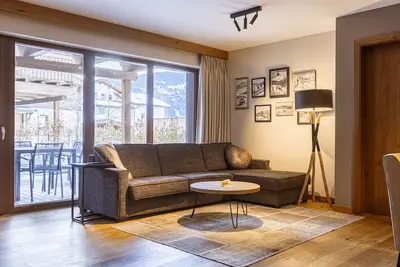 Image de Appartement spacieux avec piscine