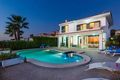 Image de Villa avec piscine Ă Llucmajor