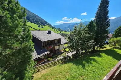 Appartement confortable avec vue sur la montagne