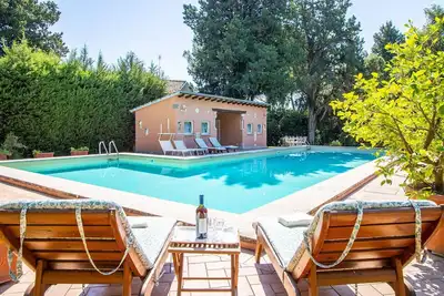 Image de Maison de vacances privée avec piscine privée, bain à remous, Wifi, climatisation, Tv