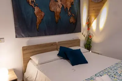Image de Double room in Villa surrounded by greenery with barbeque between Palermo and CefalĂą