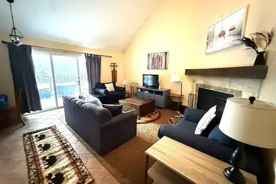 Image de 2 Br Condo Mountain Views At Jiminy Peak- Sleeps 7