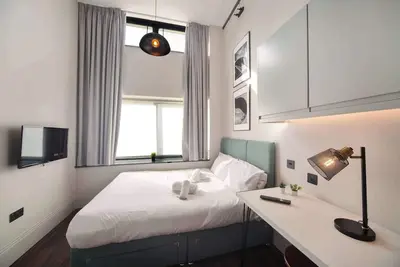 Fantastic Central Hastings Studio Living