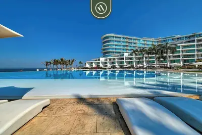 Image de Beachfront 3br Condo - Pool - Beach Club