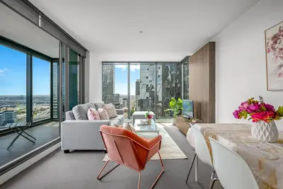 Image de Stadium Spacious Corner Unit with Perfect Location